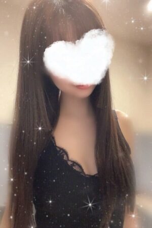 宇佐美　楓(27)
