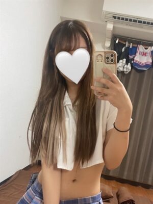 麗華(18)