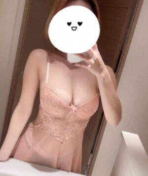 綾瀬ありさ (22)